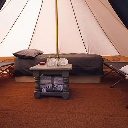 Route 47 Glamping Bell Tents Cross Hands Exterior photo